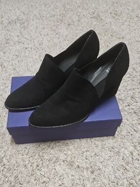EUC Stuart Weitzman Black Suede Ankle Booties